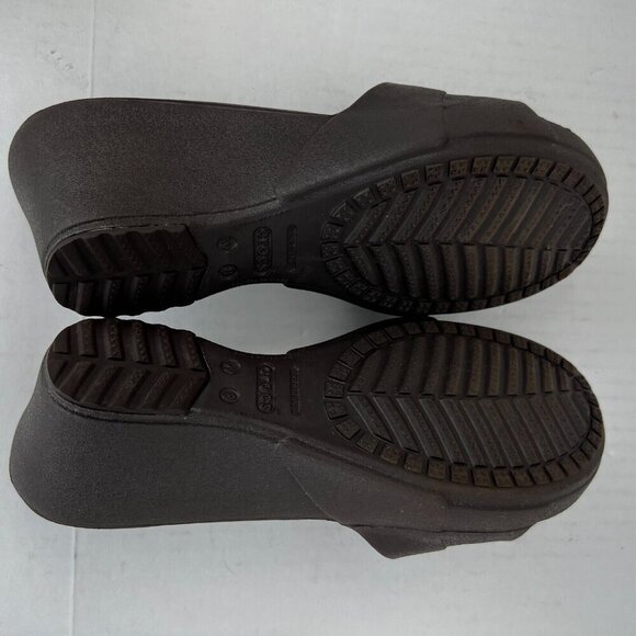 Crocs Womens Kadee Black Solid Wedge Heeled Rubber Slip-On Size 8 Mule Sandals - Picture 8 of 9